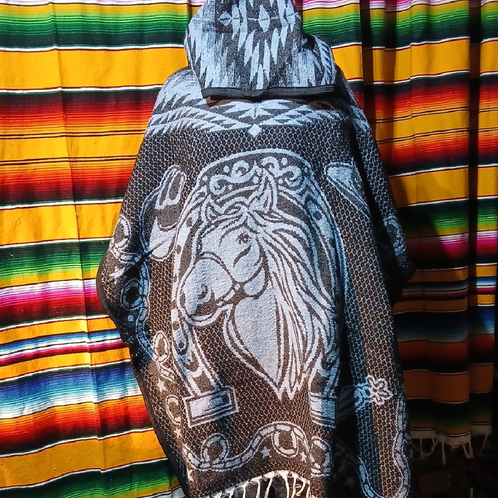 Poncho MexicanMen's Black and Gray Horse Pattern Jacket